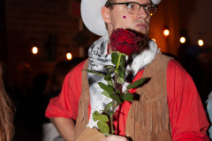 Torien-Delivering-Roses-2025-3